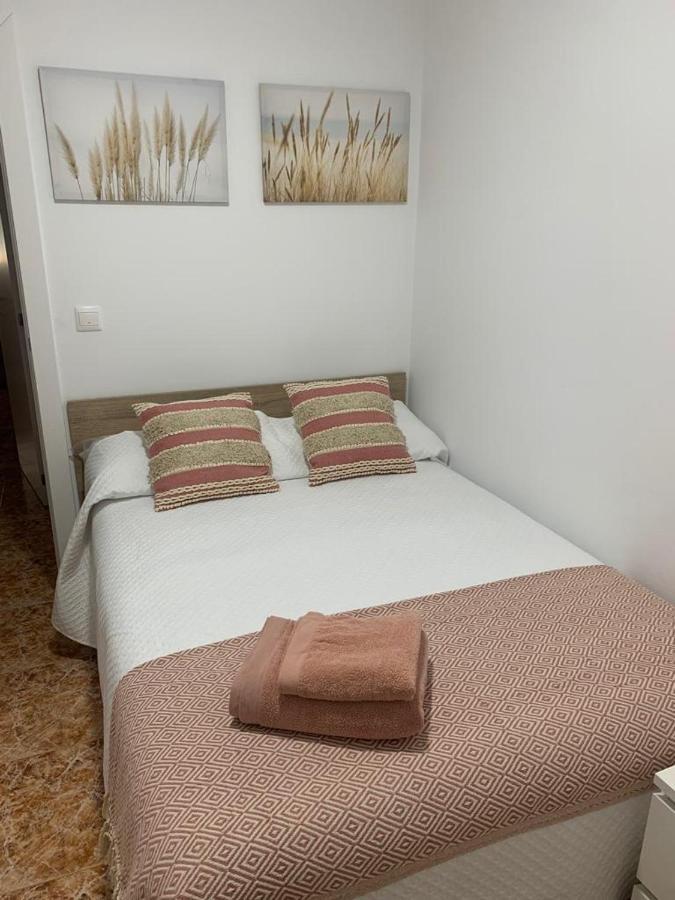 Apartamentos Custodio 阿亚蒙特 外观 照片